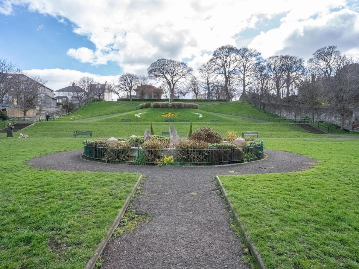 Pass The Keys Stunning Flat With Sea View And Parking Daire Edinburgh Dış mekan fotoğraf